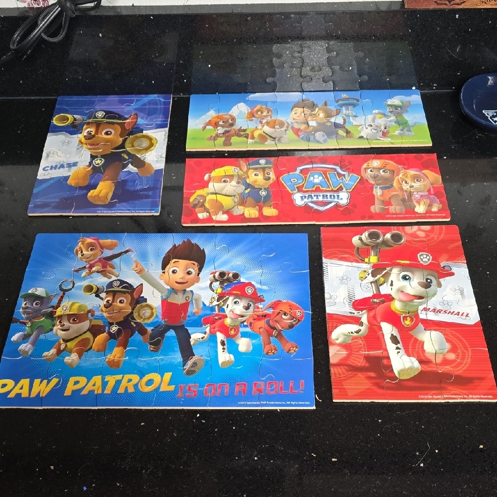 HOST PICK. New. 5 Wooden Paw Patrol Puzzle Set